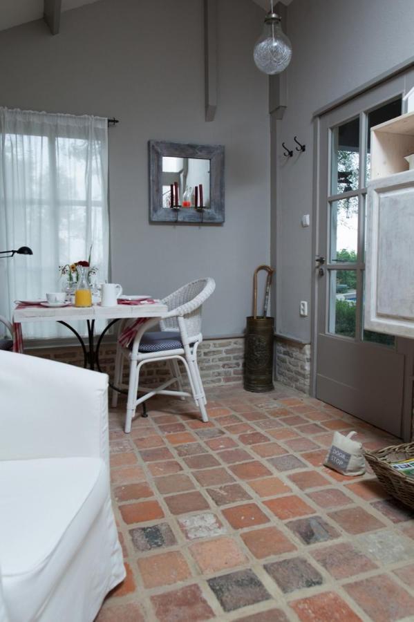 Bed and Breakfast In D'Ouwe Vlaamse Schuur Ossendrecht Exterior foto